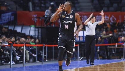 pg热门游戏-郭士强经典绝杀战术重现 昔日辽篮哈德森三分屡建奇功