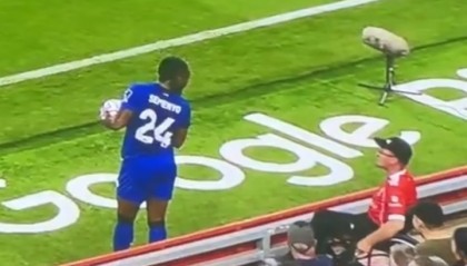 pg电子推荐-BBC：种族歧视塞梅尼奥的男子因扰乱公共秩序被拘留，将接受审讯