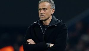 法甲主教练月薪排行：恩里克100万欧居首，德泽尔比55万欧次之