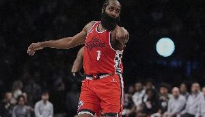 pg热门游戏-攻防状态都不错！哈登半场8中5砍14分4助3帽&amp;首节10分3帽！