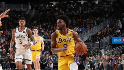 pg电子TOP10-布朗尼什么水平？3战仅得2分，詹皇父子篮球变尴尬